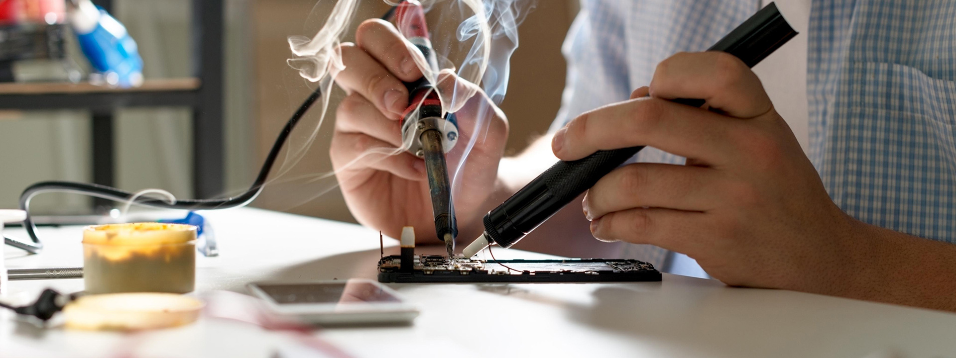 Soldering Irons & Accessories in Pakistan